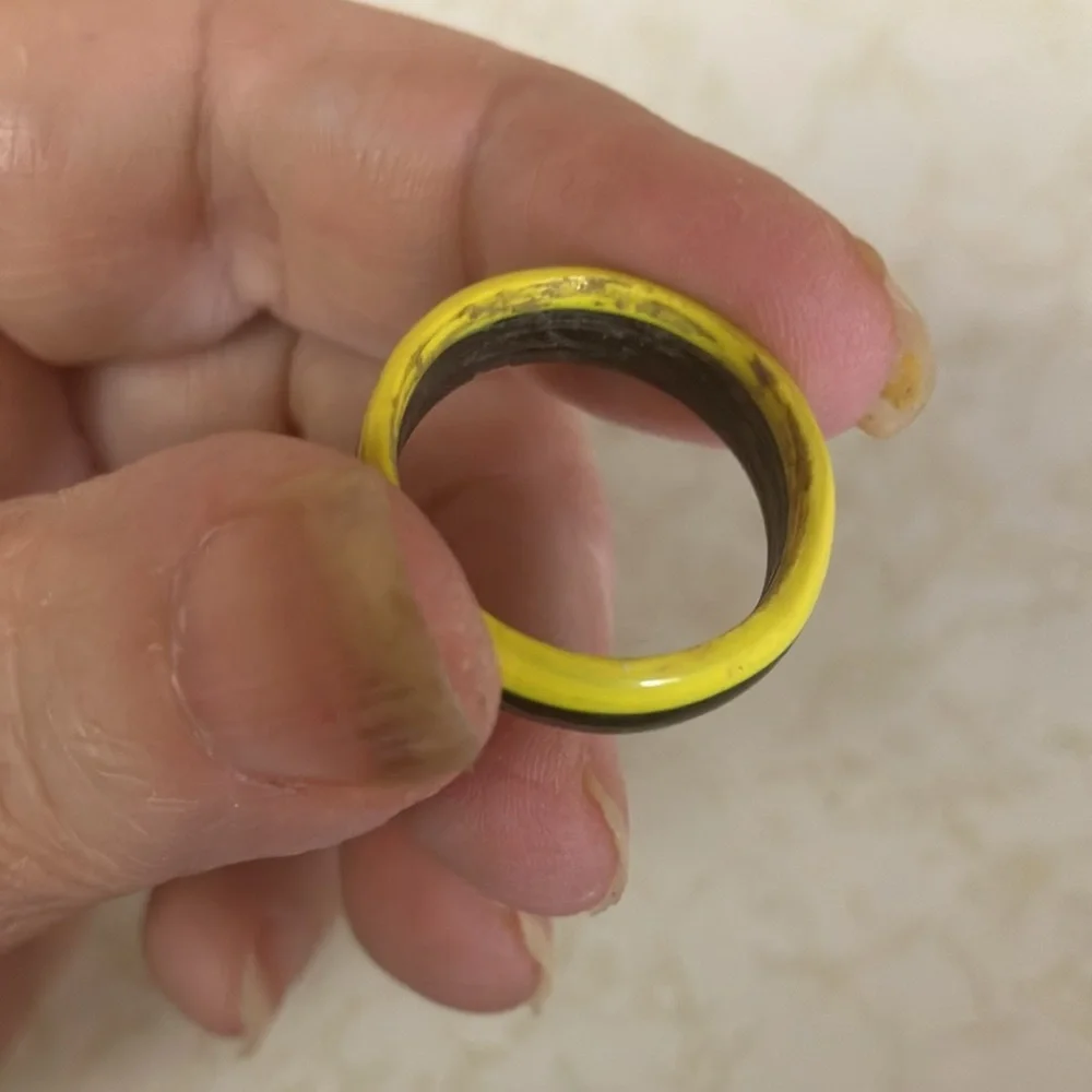 Black and Yellow Ring size10